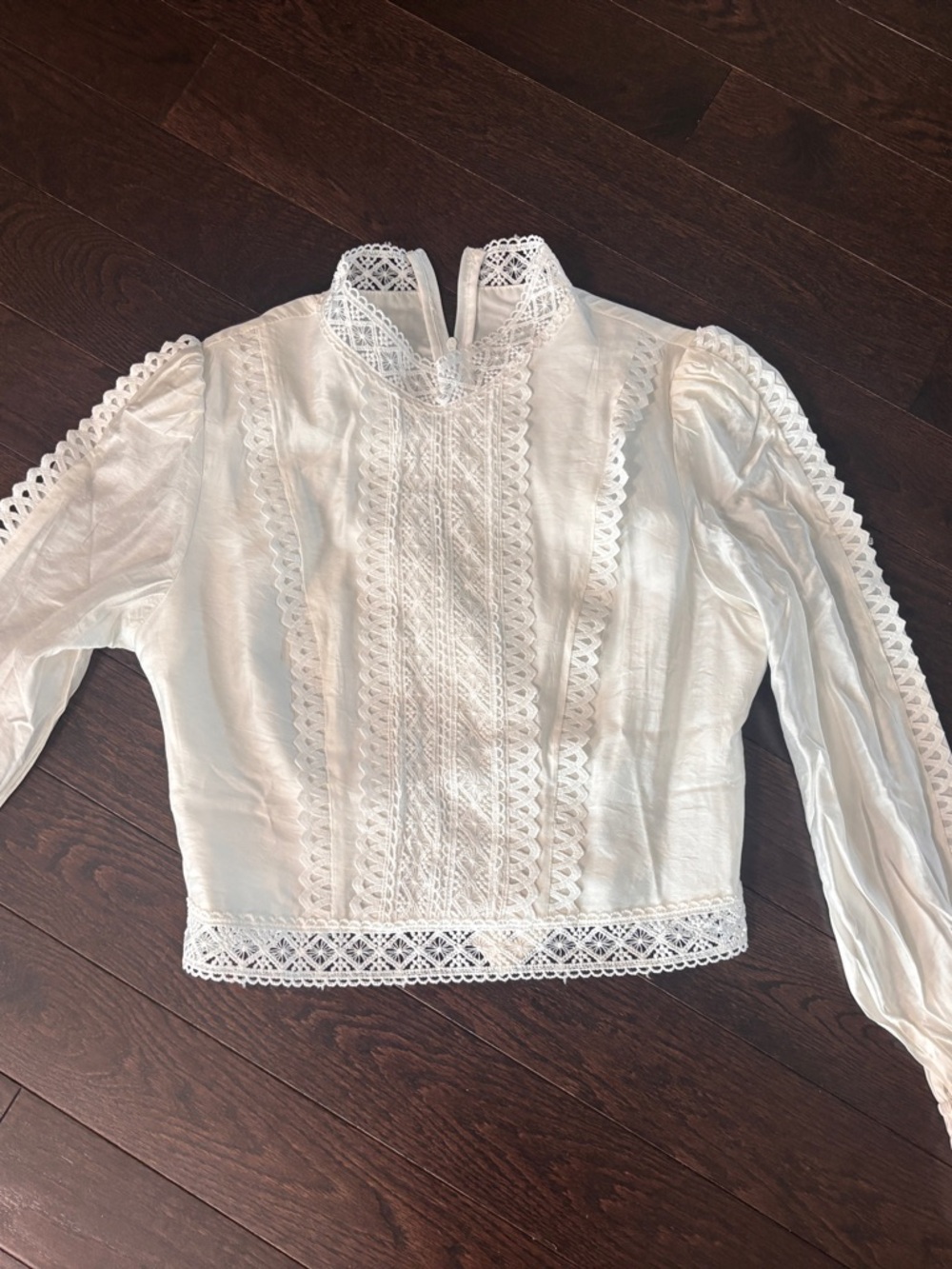 Commense White Lace High-Neck Victorian Blouse
